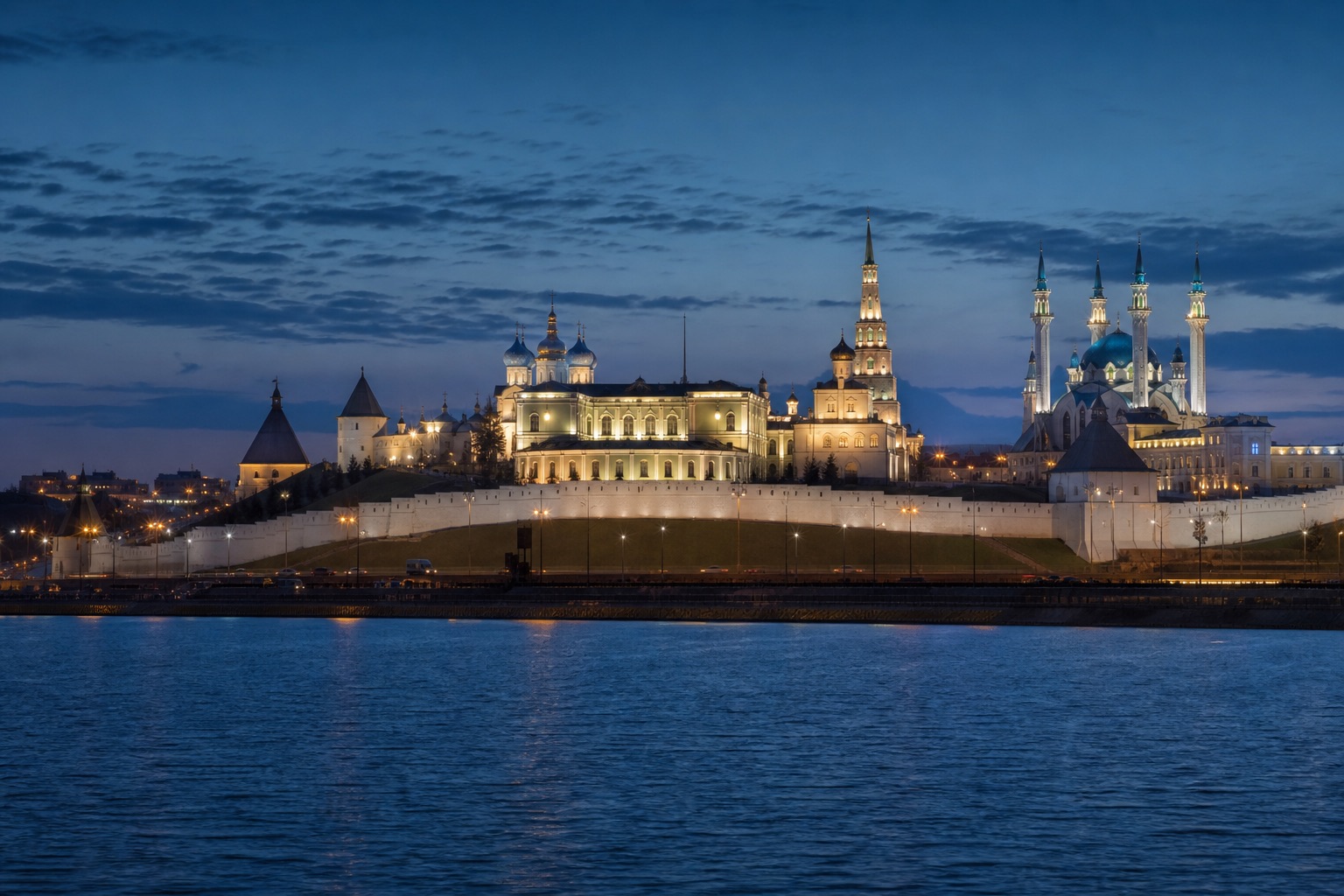Вечерний Казанский кремль