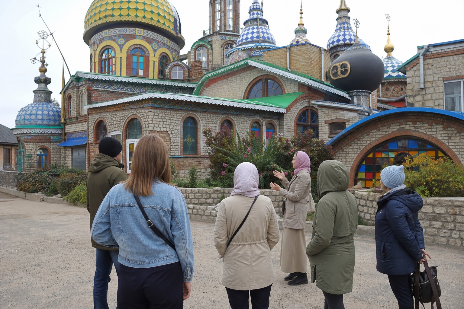 Экскурсия у Храма всех религий