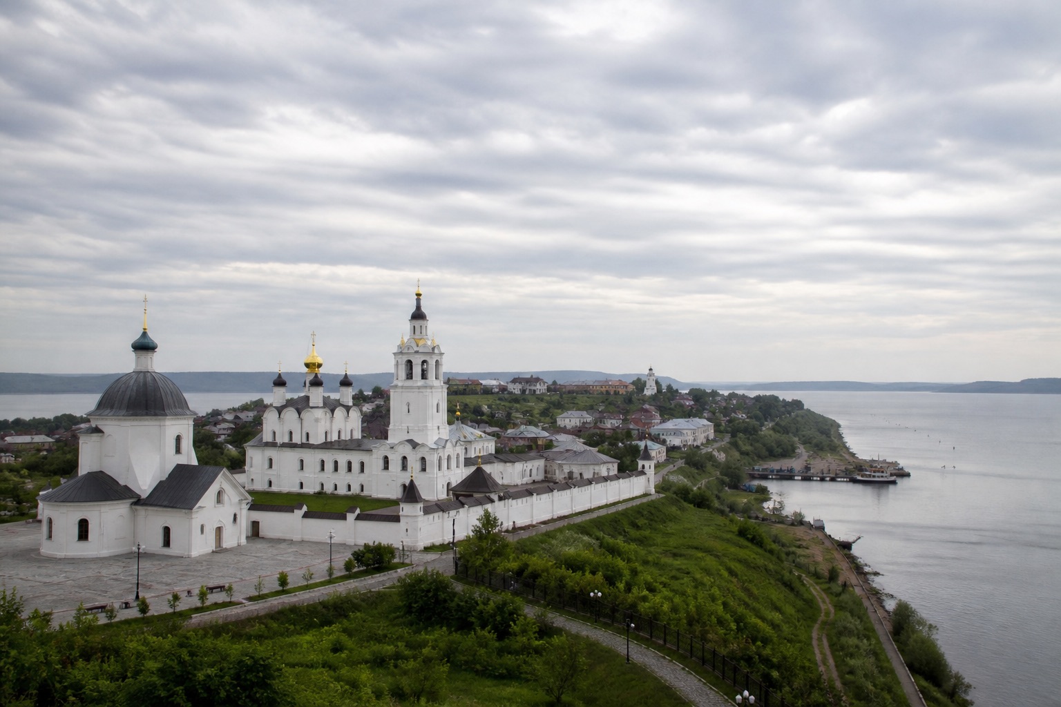 Утро на острове Свияжск