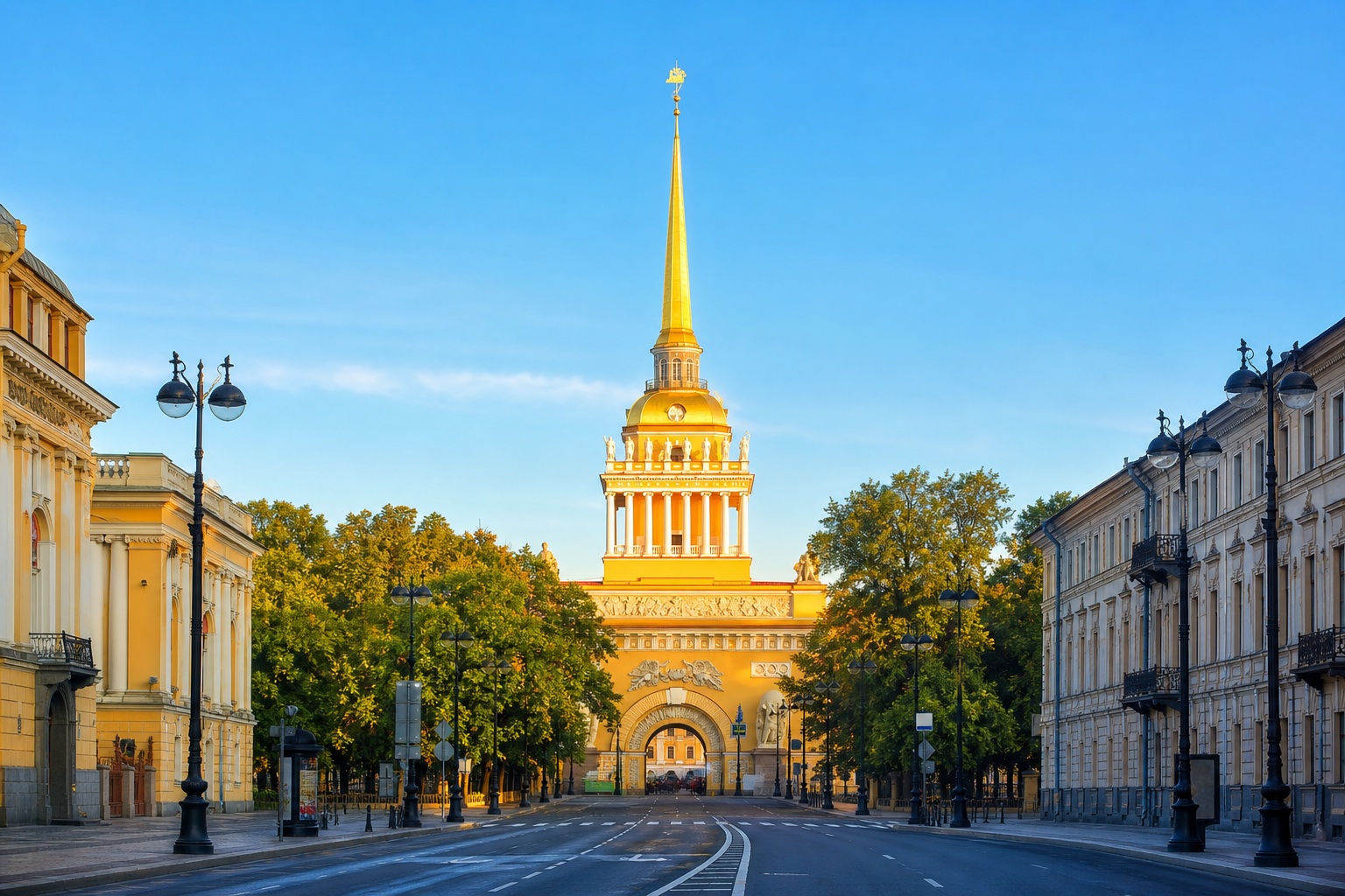 Адмиралтейство и начало Невского