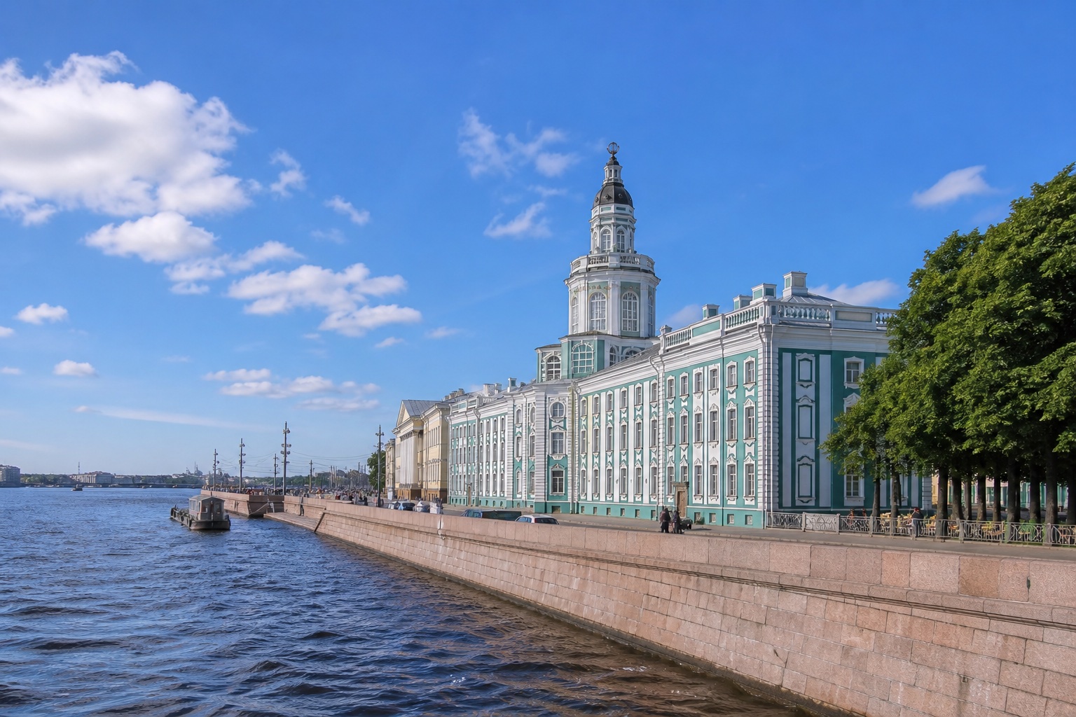 Университетская набережная